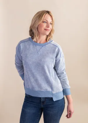 Crew Sweatshirt in Washed Denim