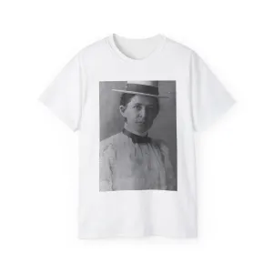 Ida Minerva Tarbell, 1857-1944 - Public domain portrait photograph White T-Shirt Gildan 2000 Cotton Unisex