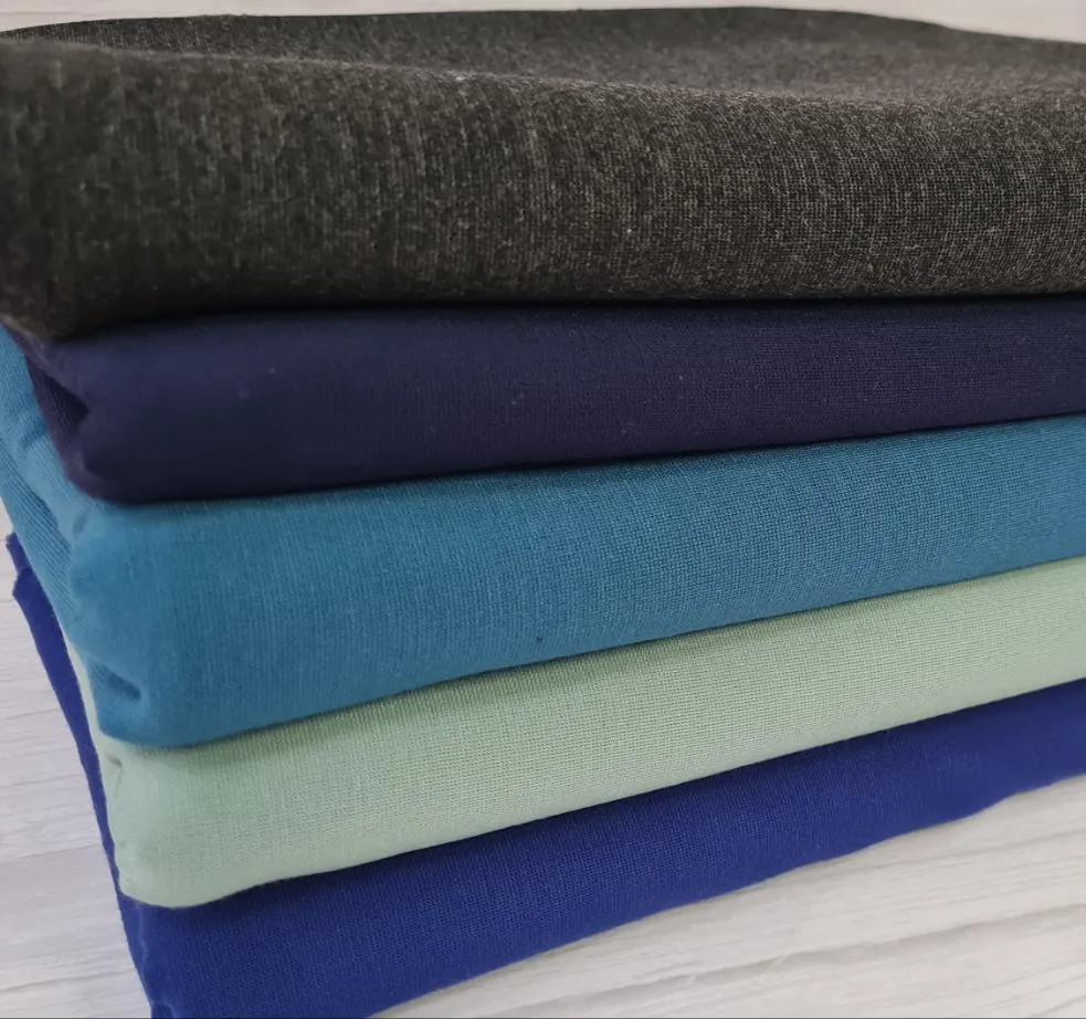 Ponte Roma solid stretch jersey fabric. VIscose/Polyester, 5% elastane. per 1/2m